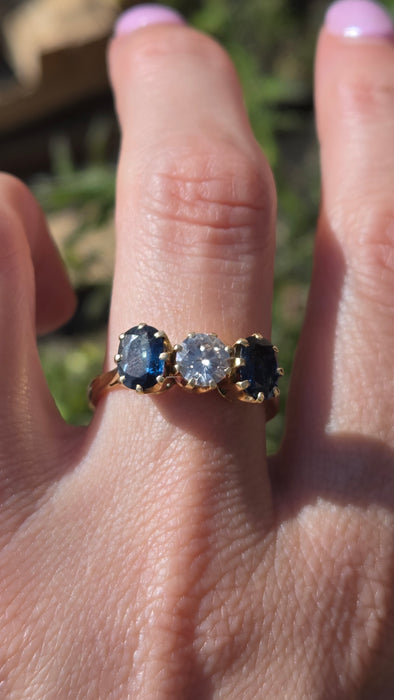 6446 18ct Gold Modern Brilliant Cut Diamond (0.75ct)  Cornflower Blue Sapphires 3-Stone Ring-Exceptional