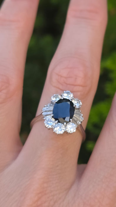 Vintage: 18ct White Gold Sapphire & Diamond 2.10ct Ballerina Cluster Ring