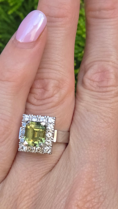 6448 Vintage: 18ct White Gold Yellow Sapphire {3.15ct) Diamonds Cocktail Ring