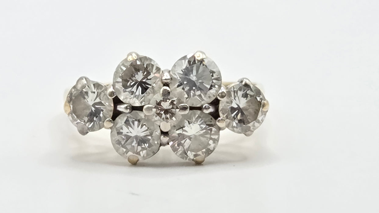 Vintage: 18ct Yellow Gold 7 Diamond Elongated Cluster Ring — 2.50ct
