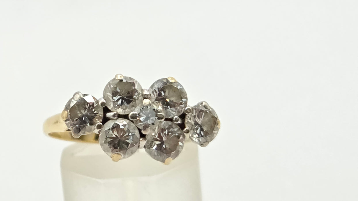 Vintage: 18ct Yellow Gold 7 Diamond Elongated Cluster Ring — 2.50ct