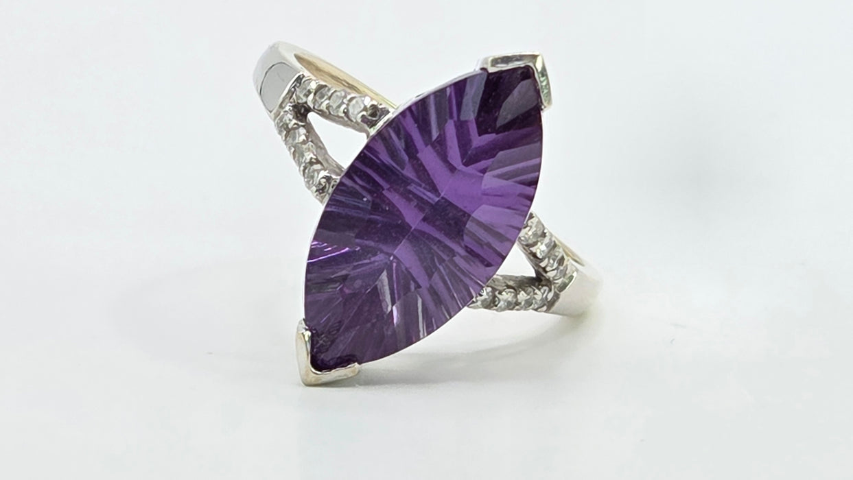 Vintage: 14ct White Gold Purple Sapphire 6.91ct & Diamond Ring