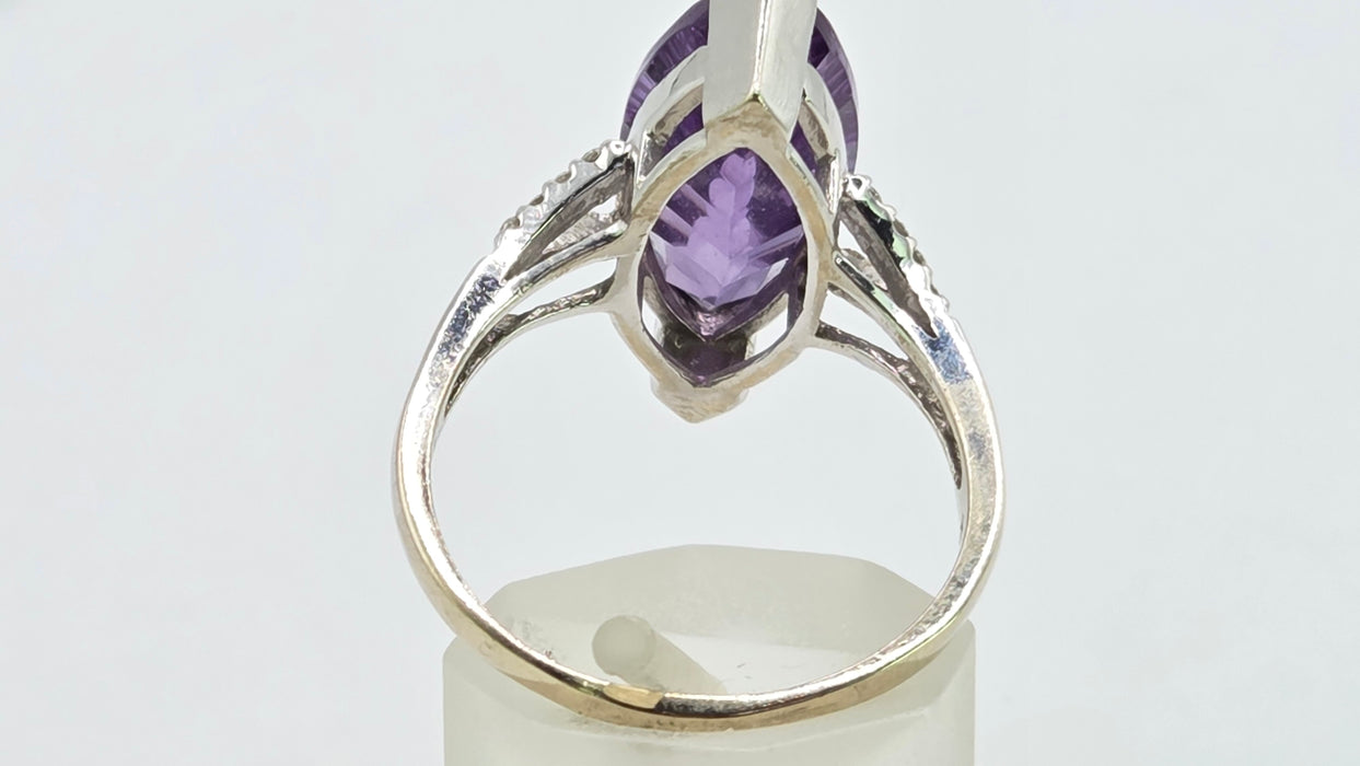 Vintage: 14ct White Gold Purple Sapphire 6.91ct & Diamond Ring