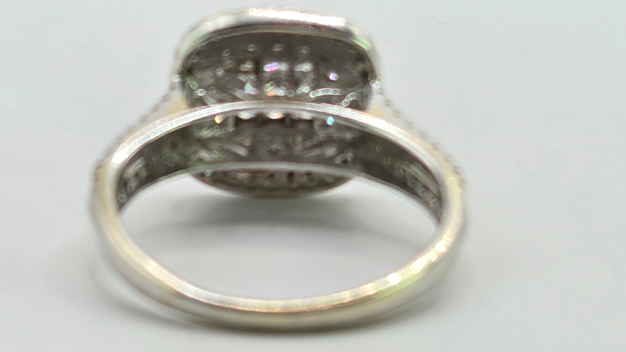 Vintage: 18ct White Gold 93 Diamond 1.00ct Three-Tier Cluster Ring