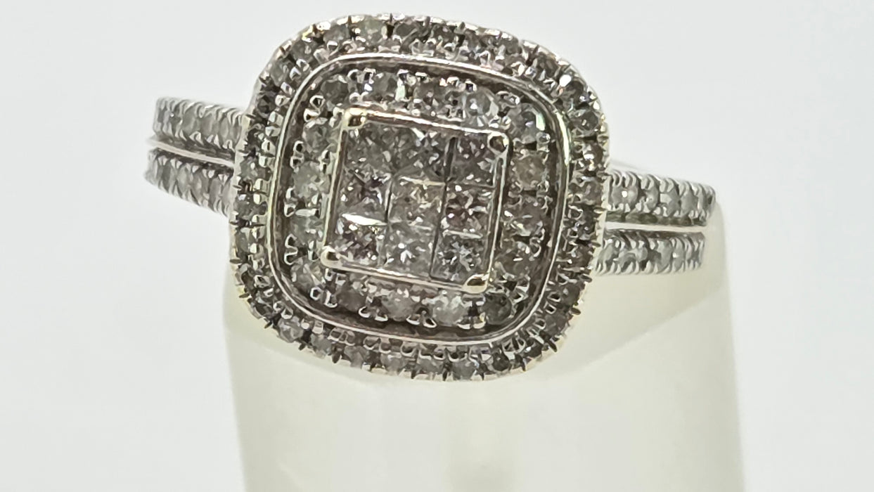 Vintage: 18ct White Gold 93 Diamond 1.00ct Three-Tier Cluster Ring
