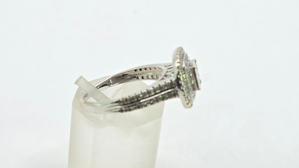 Vintage: 18ct White Gold 93 Diamond 1.00ct Three-Tier Cluster Ring