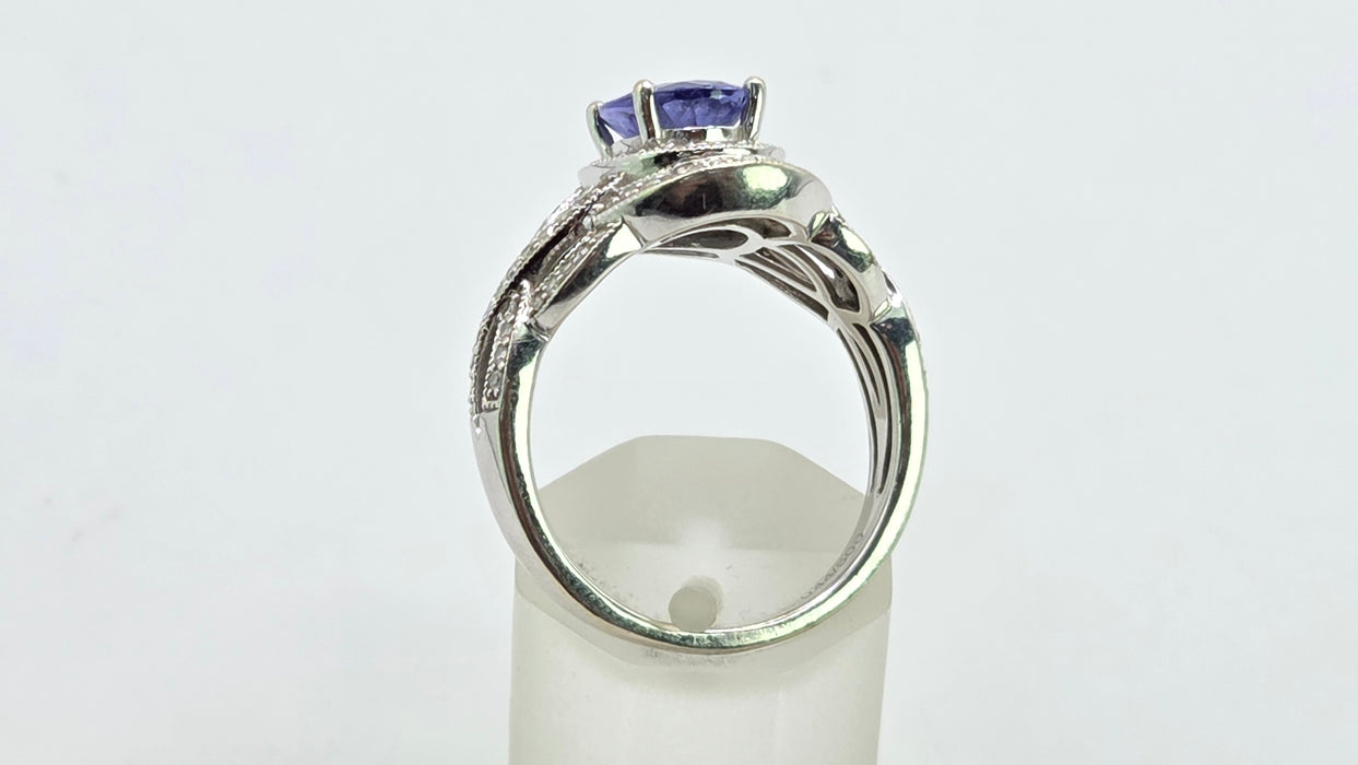 Vintage: 14ct White Gold Tanzanite & 113 Diamond Oval Dress Ring