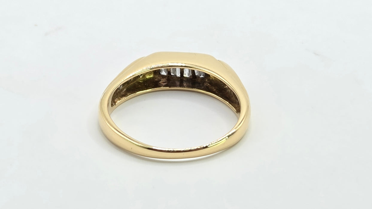 Vintage: 18ct Yellow Gold 12 Diamond 0.54ct Half-Eternity Stacker Ring