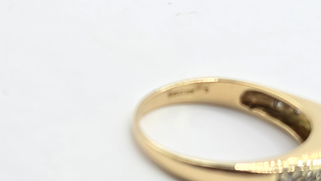Vintage: 18ct Yellow Gold 12 Diamond 0.54ct Half-Eternity Stacker Ring