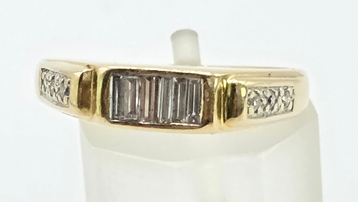 Vintage: 18ct Yellow Gold 12 Diamond 0.54ct Half-Eternity Stacker Ring