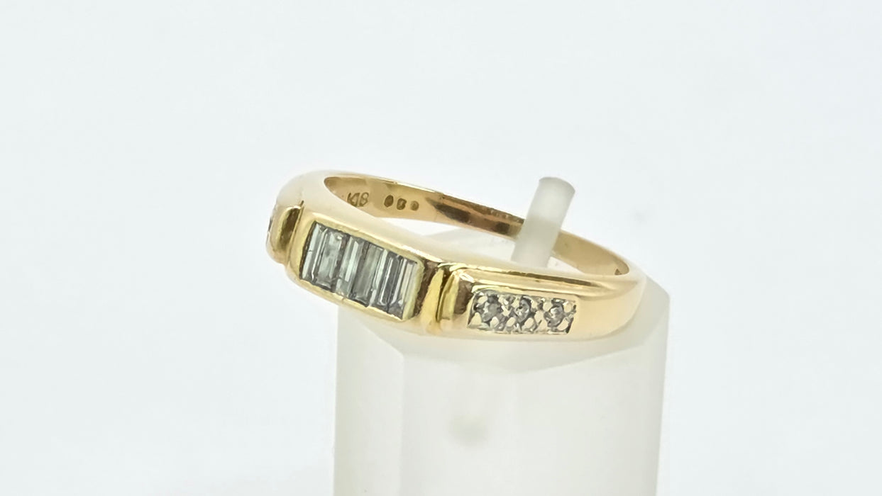 Vintage: 18ct Yellow Gold 12 Diamond 0.54ct Half-Eternity Stacker Ring
