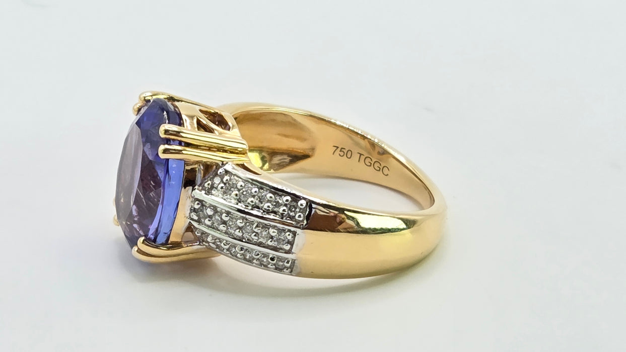Vintage: 18ct Yellow Gold Tanzanite 4.65ct & Diamond Dress Ring