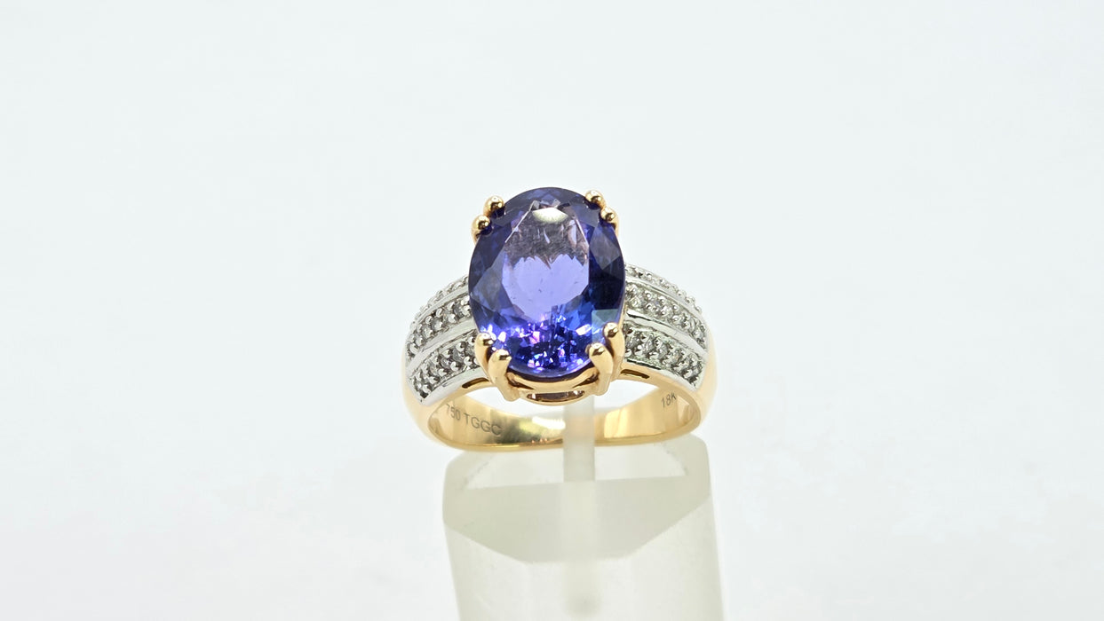 Vintage: 18ct Yellow Gold Tanzanite 4.65ct & Diamond Dress Ring
