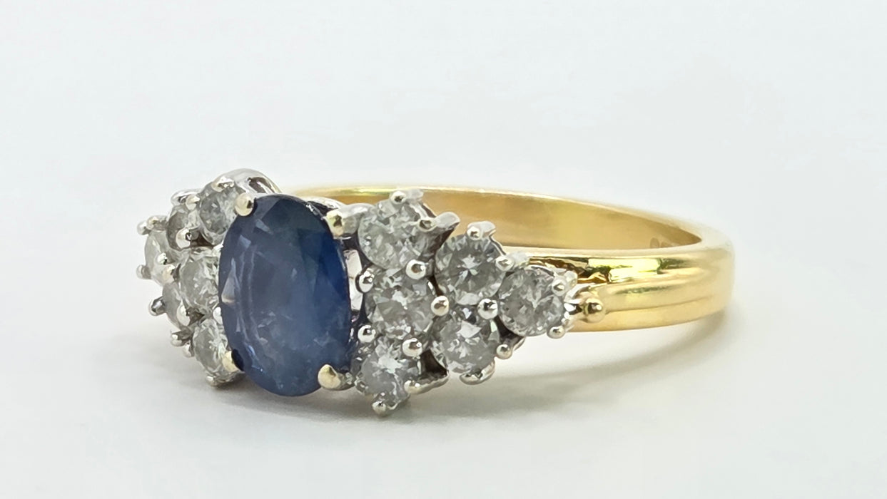 Vintage: 18ct Yellow Gold Sapphire 1.17ct & Diamond 0.85ct Trefoil Cluster Dress Ring