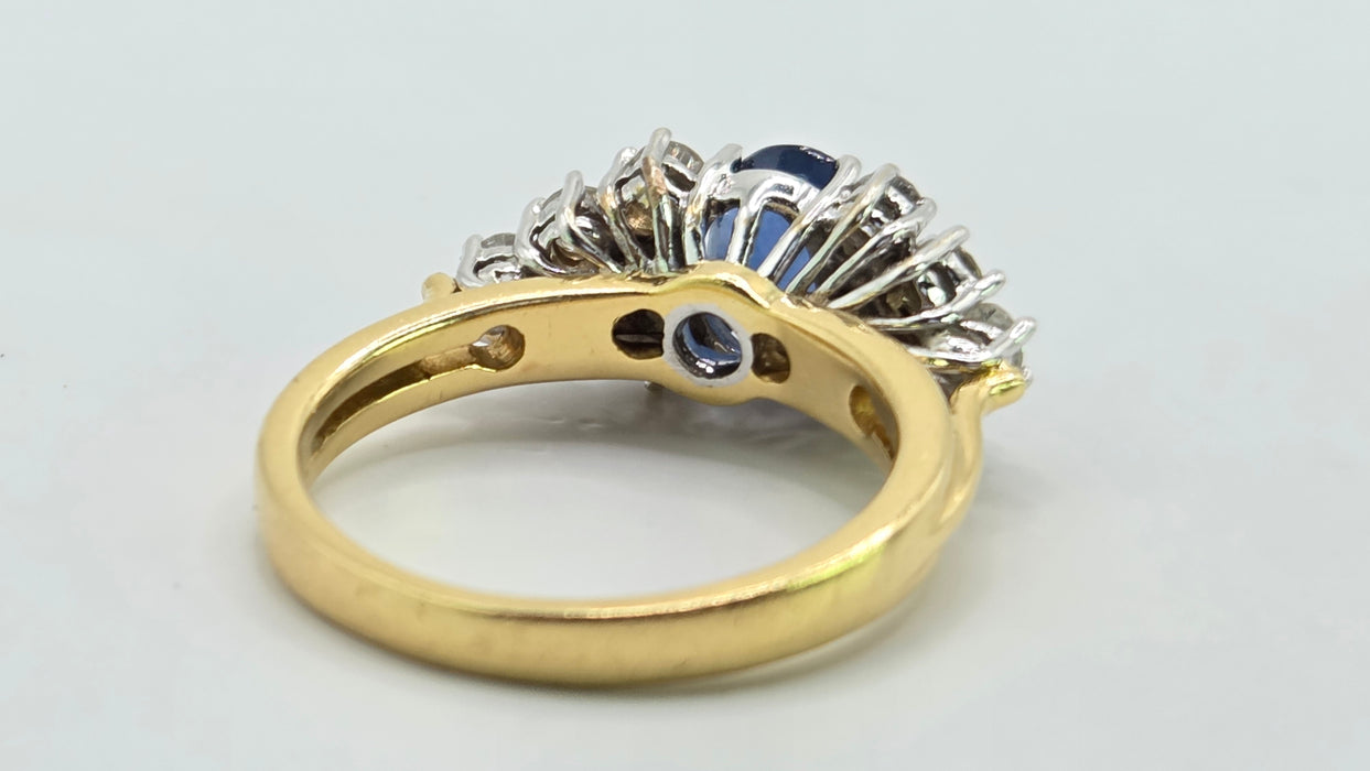 Vintage: 18ct Yellow Gold Sapphire 1.17ct & Diamond 0.85ct Trefoil Cluster Dress Ring