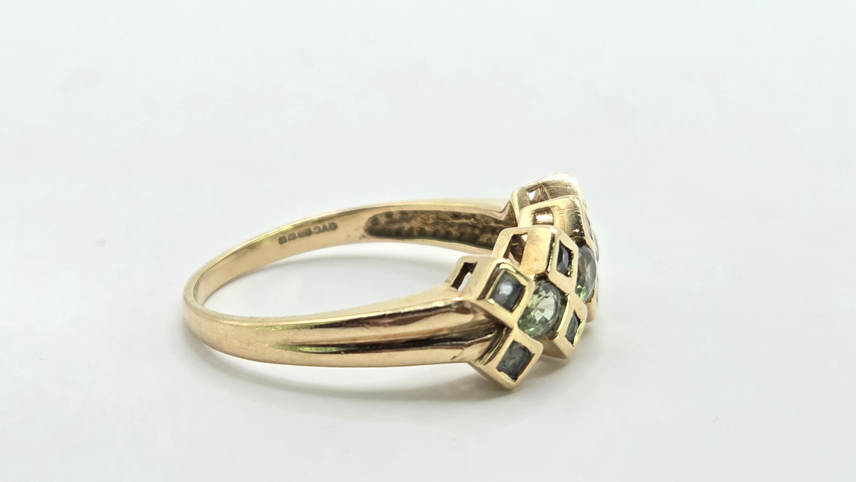 Vintage: 9ct Yellow Gold Green Sapphire Geometric Dress Ring