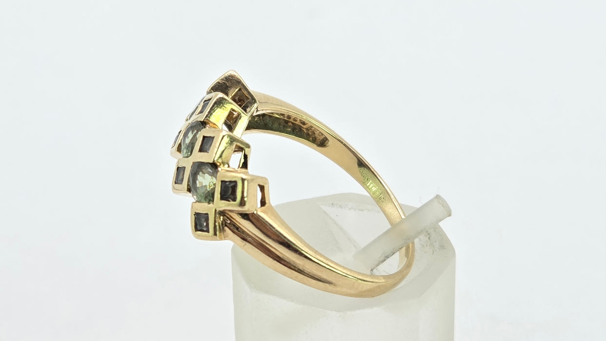 Vintage: 9ct Yellow Gold Green Sapphire Geometric Dress Ring