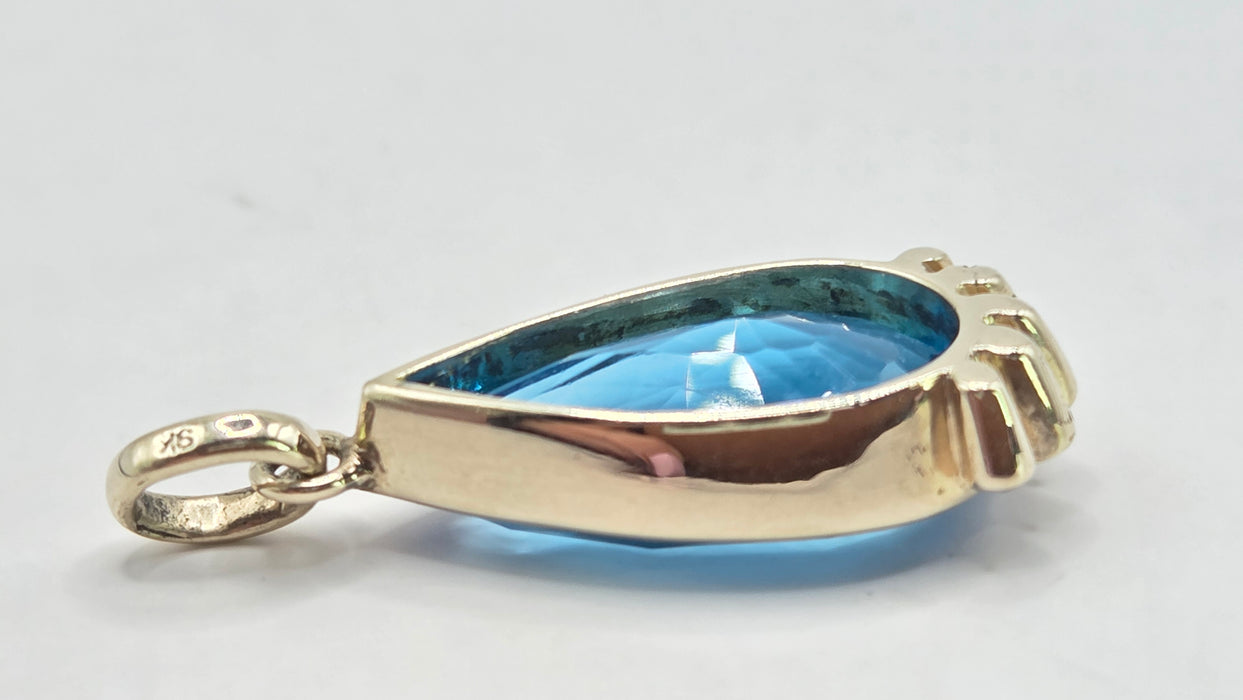 Vintage: 9ct White Gold Swiss Blue Topaz & Sapphire Pendant