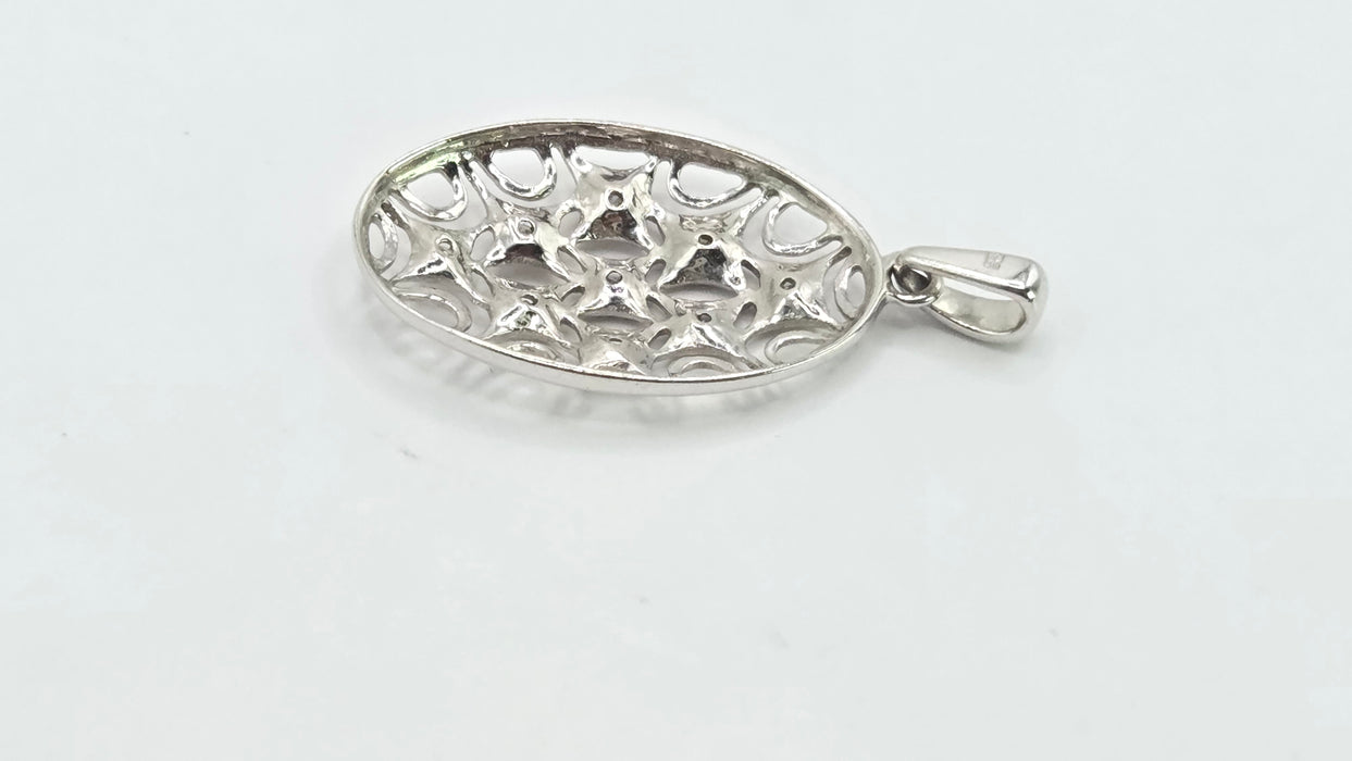 Vintage: 9ct White Gold Diamond Lattice Pendant