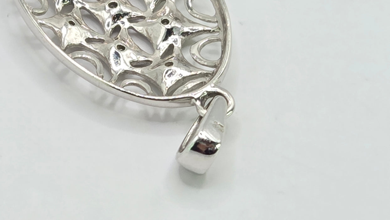 Vintage: 9ct White Gold Diamond Lattice Pendant