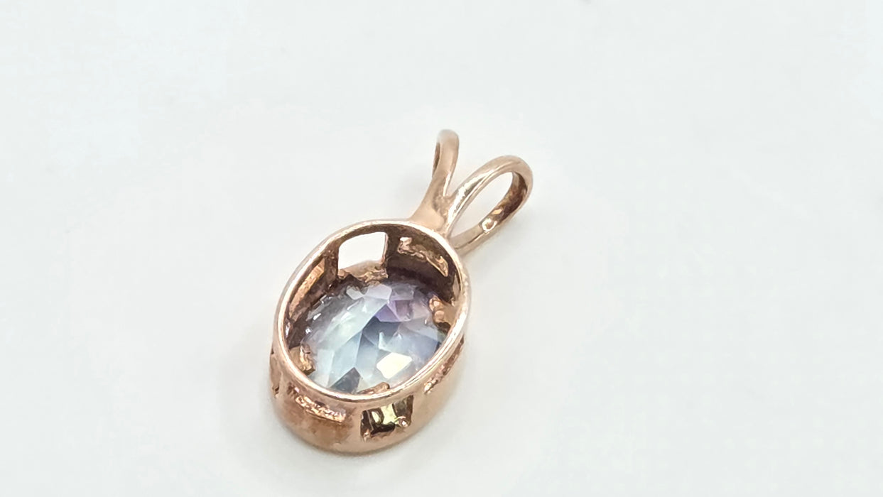 Vintage: 9ct Rose Gold Blue Topaz Pendant