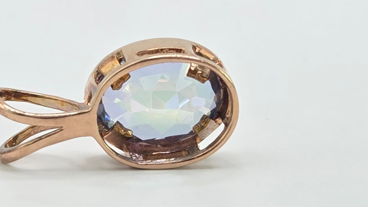 Vintage: 9ct Rose Gold Blue Topaz Pendant