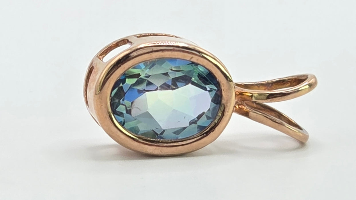 Vintage: 9ct Rose Gold Blue Topaz Pendant
