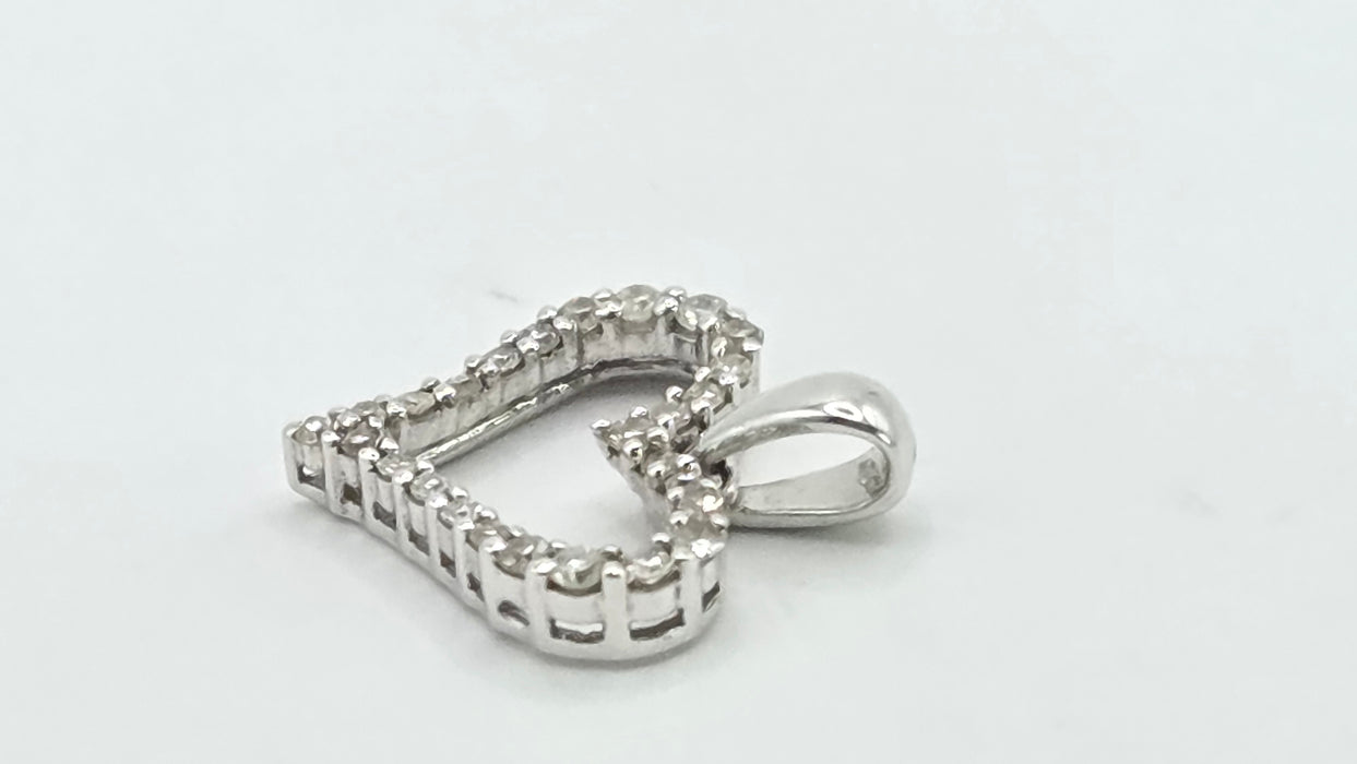 Vintage: 9ct White Gold Diamond Heart Shaped Pendant