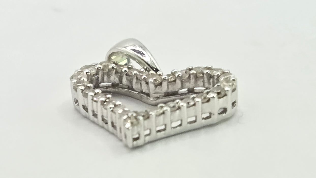 Vintage: 9ct White Gold Diamond Heart Shaped Pendant