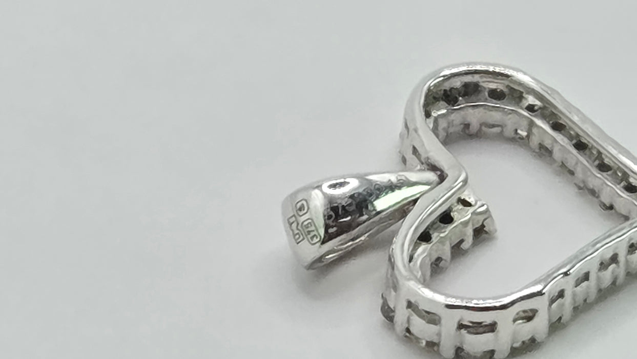 Vintage: 9ct White Gold Diamond Heart Shaped Pendant