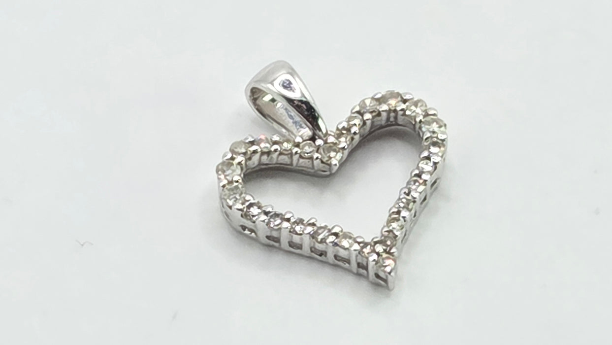 Vintage: 9ct White Gold Diamond Heart Shaped Pendant
