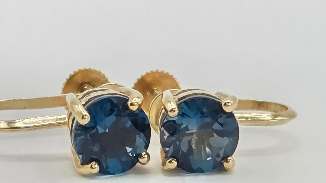 Vintage: 9ct Yellow Gold London Blue Topaz Screw Stud Earrings