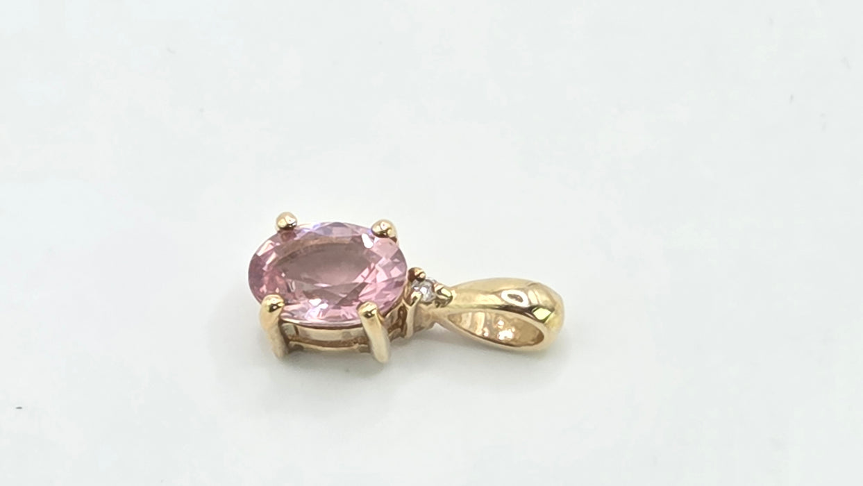 Vintage: 9ct Yellow Gold Morganite & Diamond Pendant