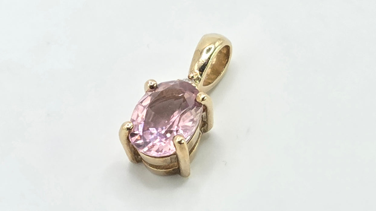 Vintage: 9ct Yellow Gold Morganite & Diamond Pendant