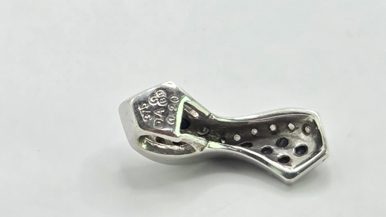Vintage: 9ct White Gold 21 Black & White Diamond Crossover Pendant