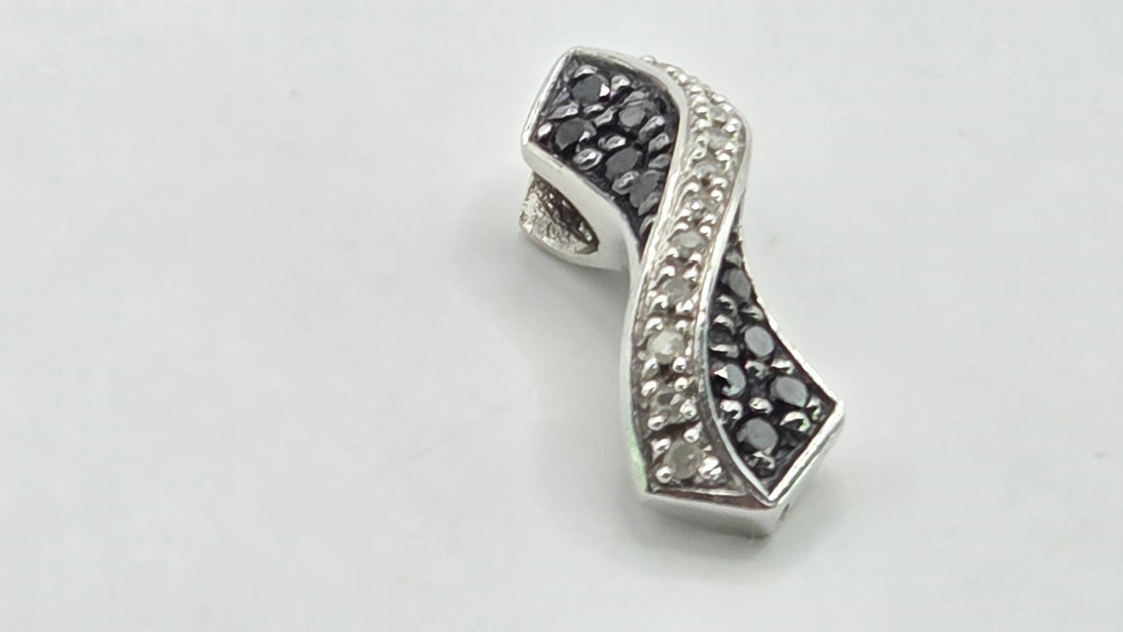 Vintage: 9ct White Gold 21 Black & White Diamond Crossover Pendant