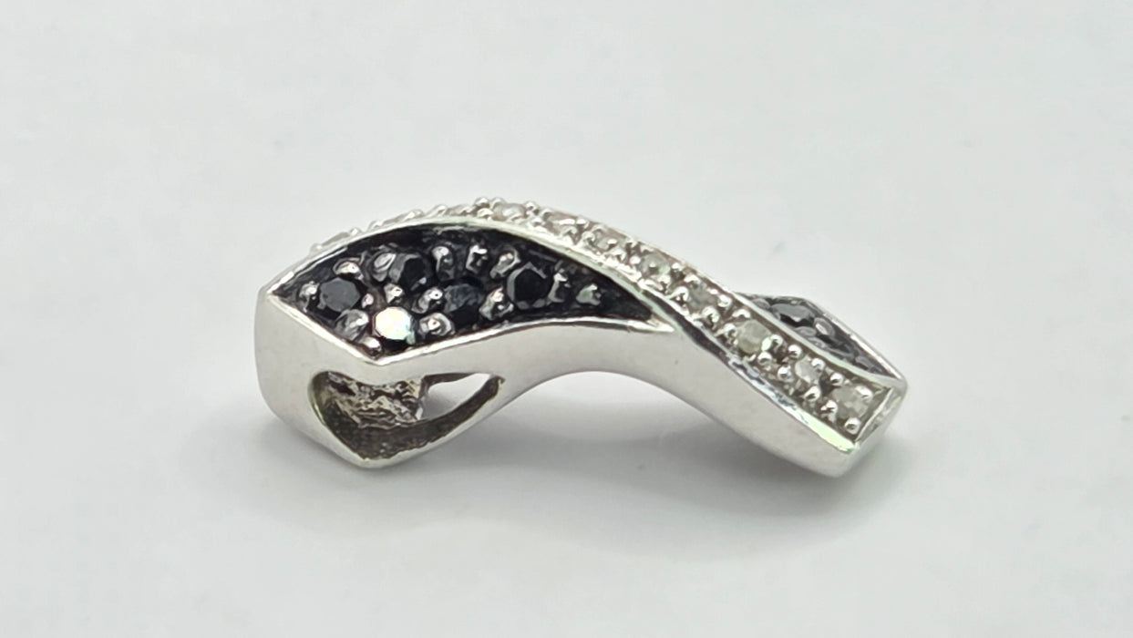 Vintage: 9ct White Gold 21 Black & White Diamond Crossover Pendant