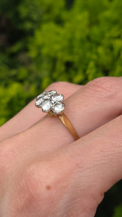 Vintage: 18ct Yellow Gold 7 Diamond Elongated Cluster Ring — 2.50ct
