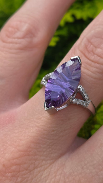 Vintage: 14ct White Gold Purple Sapphire 6.91ct & Diamond Ring