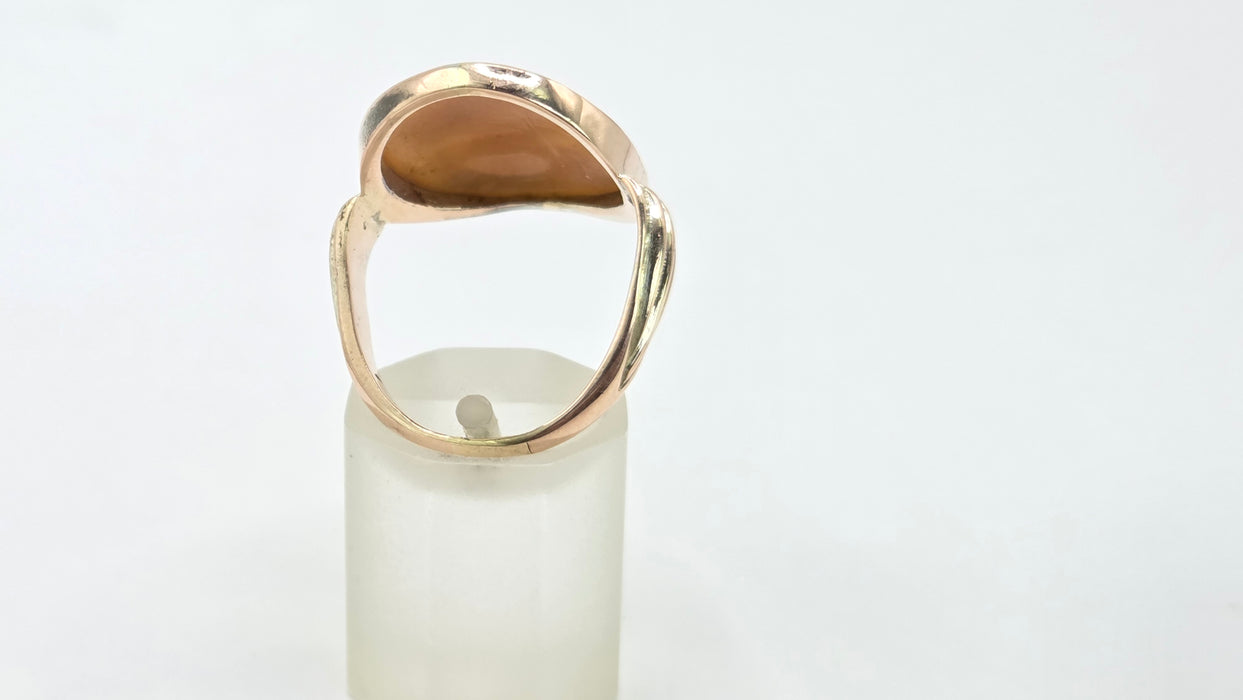 Antique: 15ct Yellow Gold Carved Cameo Ring