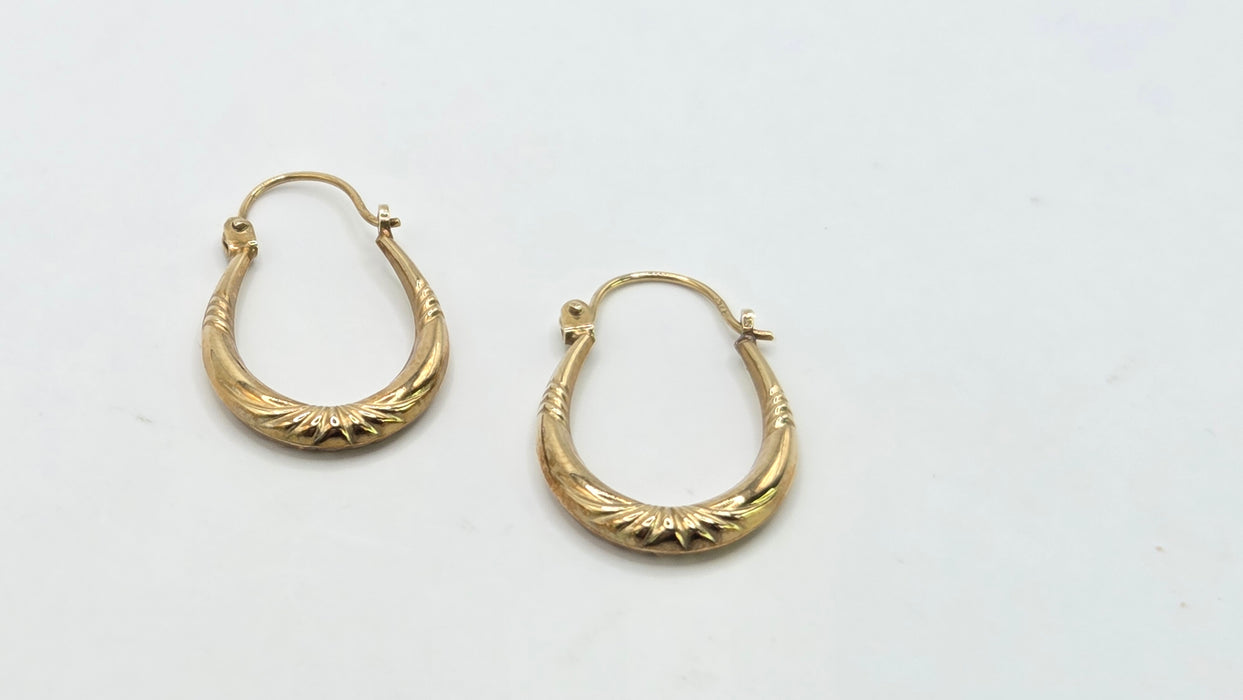 Vintage: 9ct Yellow Gold Diamond-Cut Creole Hoop Earrings