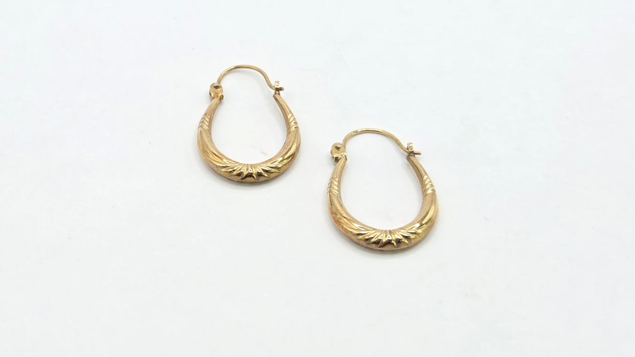 Vintage: 9ct Yellow Gold Diamond-Cut Creole Hoop Earrings