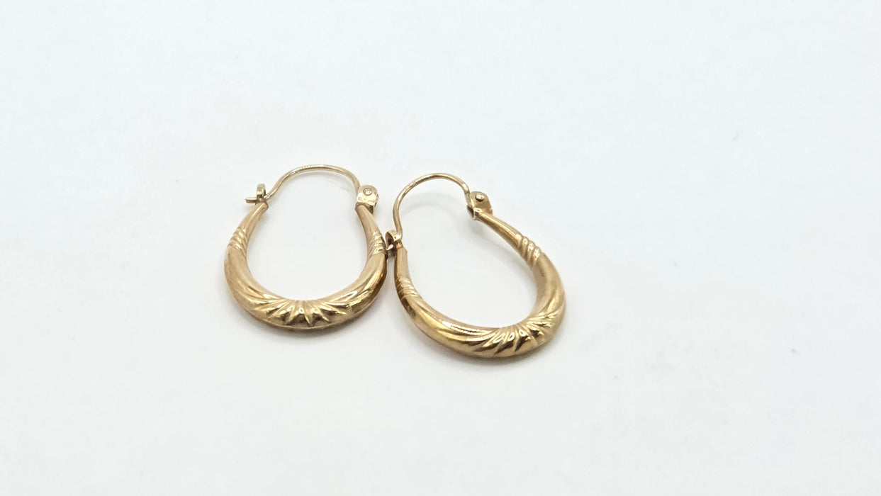 Vintage: 9ct Yellow Gold Diamond-Cut Creole Hoop Earrings