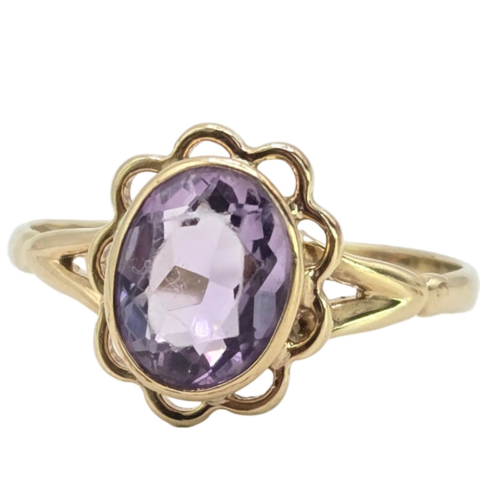 Vintage: 9ct Yellow Gold Amethyst Solitaire Ring