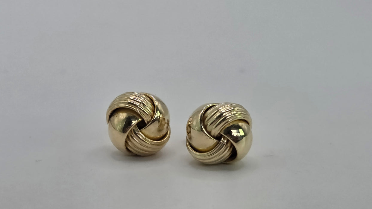 Vintage: 9ct Yellow Gold Love Knot Stud Earrings