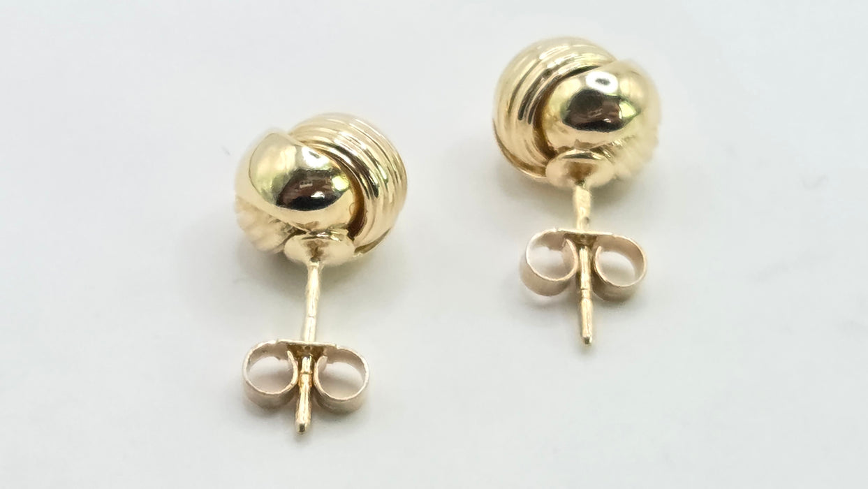 Vintage: 9ct Yellow Gold Love Knot Stud Earrings