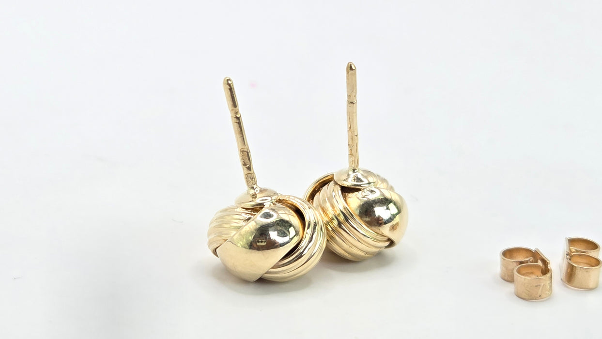 Vintage: 9ct Yellow Gold Love Knot Stud Earrings