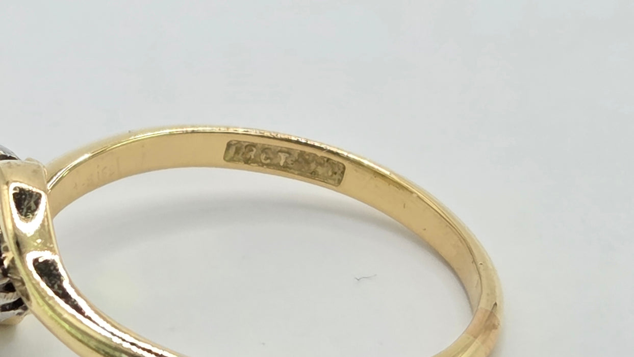 Antique: 18ct Yellow Gold & Platinum 3 Diamond Trilogy Twist Ring