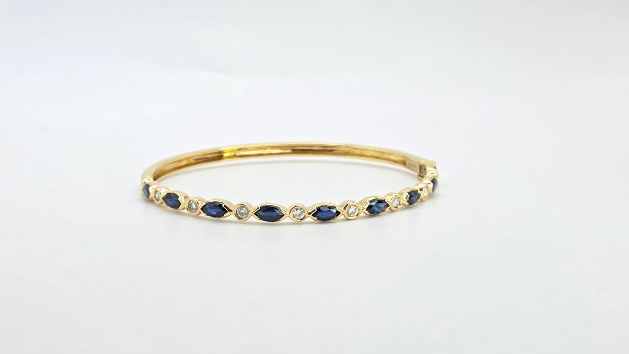 Vintage: 18ct Yellow Gold Sapphire 2.00ct & Diamond 0.36ct Half Hoop Bangle