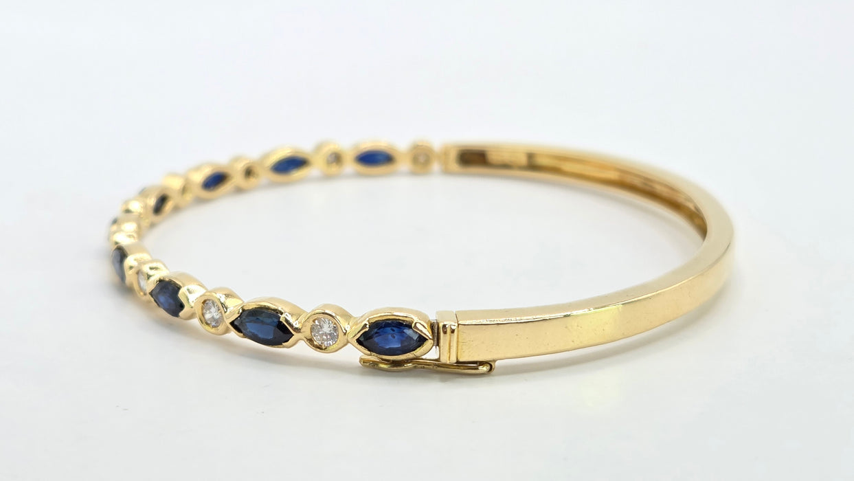 Vintage: 18ct Yellow Gold Sapphire 2.00ct & Diamond 0.36ct Half Hoop Bangle